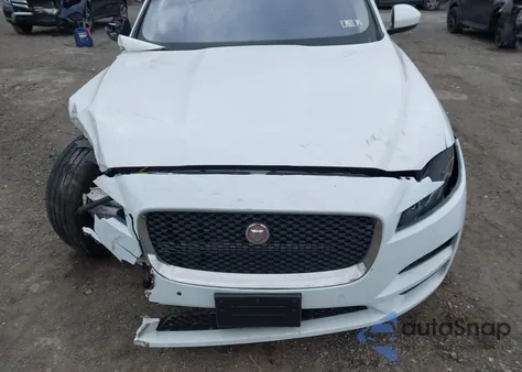 2019 Jaguar F-Pace 25T Premium z USA, uszkodzony, nr VIN SADCJ2FX1KA399562